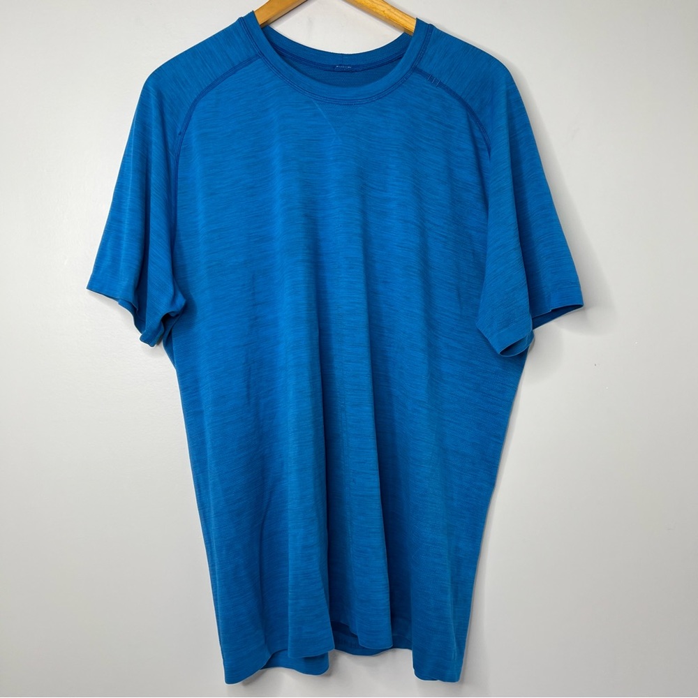 Lululemon Metal Vent Tech Blue Workout Gym Tee T-Shirt Size Mens XXL